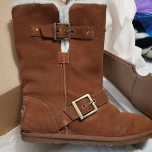 NWT Sketchers fur lined suede booties size 8